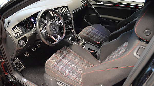 VW Golf 7 GTI Foto 10