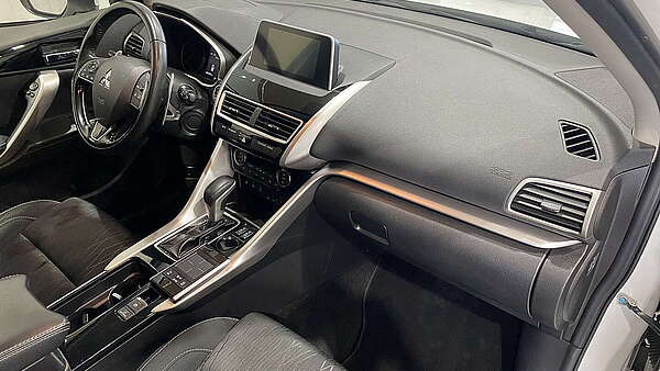 Mitsubishi Eclipse Cross Foto 16