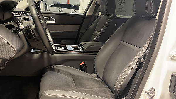 Land Rover Range Rover Velar D180 Foto 13