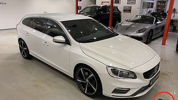 Volvo V60 D4 AWD Momentum R-Design Foto 11