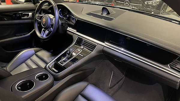 Porsche Panamera 4 E-Hybrid Sport Turismo Foto 20