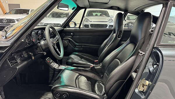 Porsche 911 993 Carrera C2 Coupe Foto 11