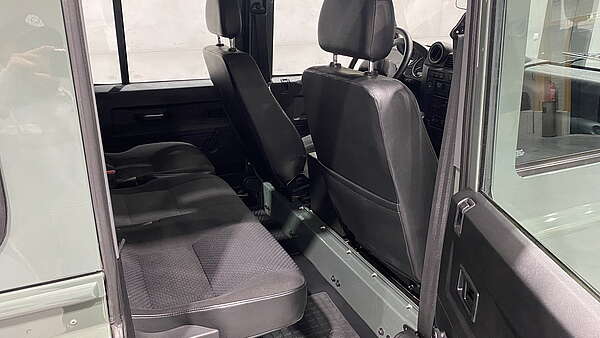 Land Rover Defender 110 Station Wagon E 2,2 Foto 20