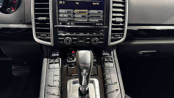 Porsche Cayenne II FL 3.0 Diesel Sport Design Foto 25
