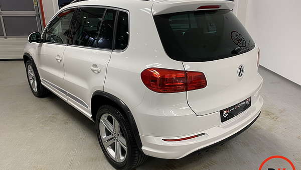 VW Tiguan 2.0 TDI DSG 4-Motion R-Line Foto 2