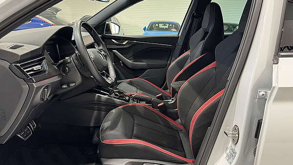 Skoda Kamiq Monte Carlo 1,0 TSI DSG Foto 14