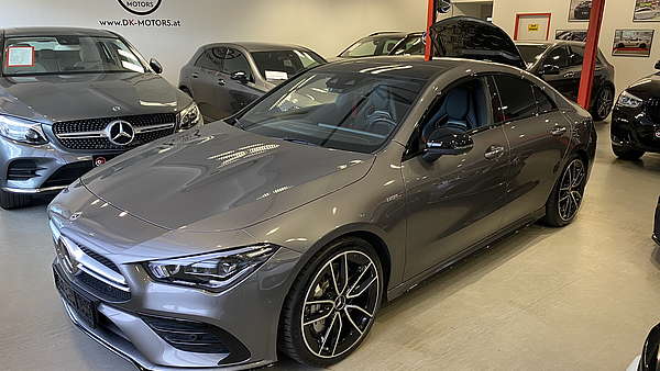 Mercedes CLA 35 AMG Performance Foto 3