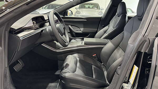 Tesla Model S Plaid (1020 PS) Foto 13