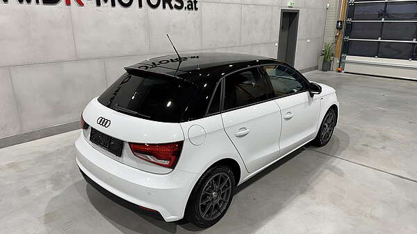 Audi A1 Sportback 1,4 TFSI S-Tronic S-Line Foto 2