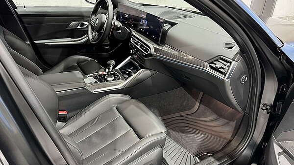 BMW M3 Touring xDrive schwarz matt 2023 Foto 20