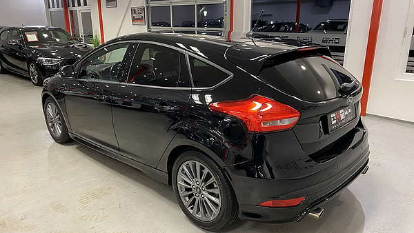 Ford Focus 1,5 TDCI ST-Line Foto 11