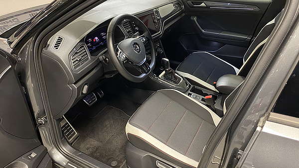 VW T-Roc 1,5 TSI DSG R-Line Foto 15