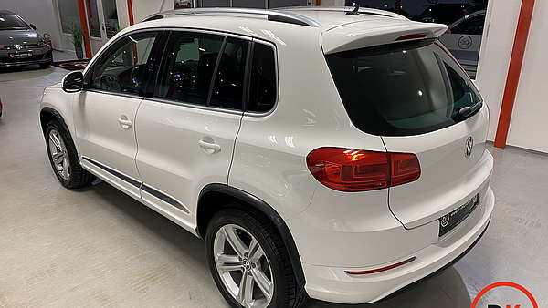 VW Tiguan 2.0 TDI DSG 4-Motion R-Line Foto 10