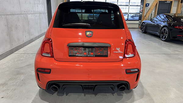 Abarth 695 Competizione 2023 Foto 3