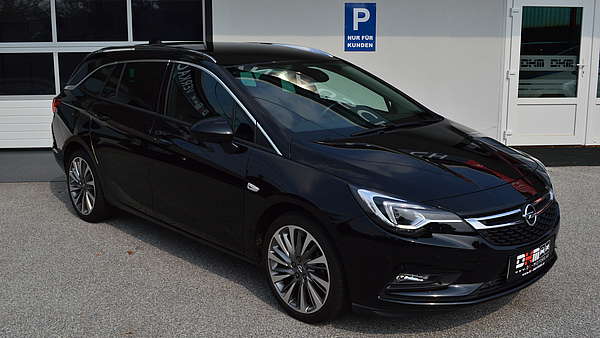 Opel Astra Sports Tourer Foto 1