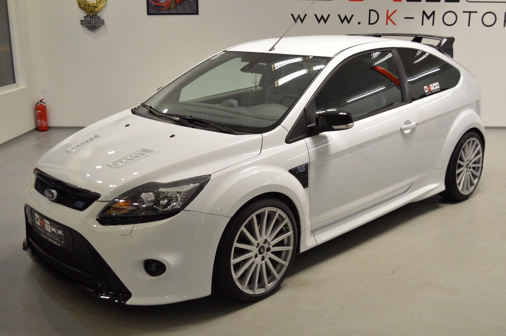 Ford Focus RS MK2 weiß DK Motors