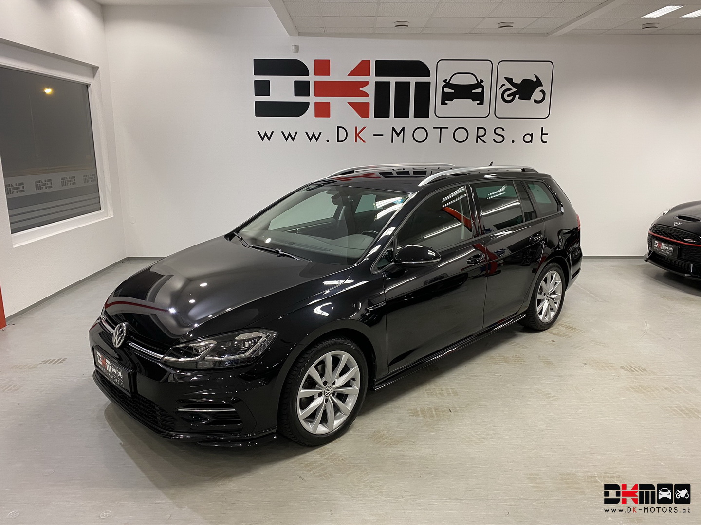 VW Golf 7 Variant TDI DSG R-Line