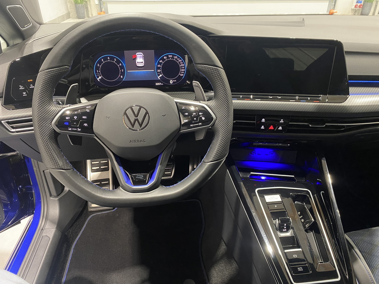 VW Golf 8R 2.0 TSI DSG Lapiz Blue