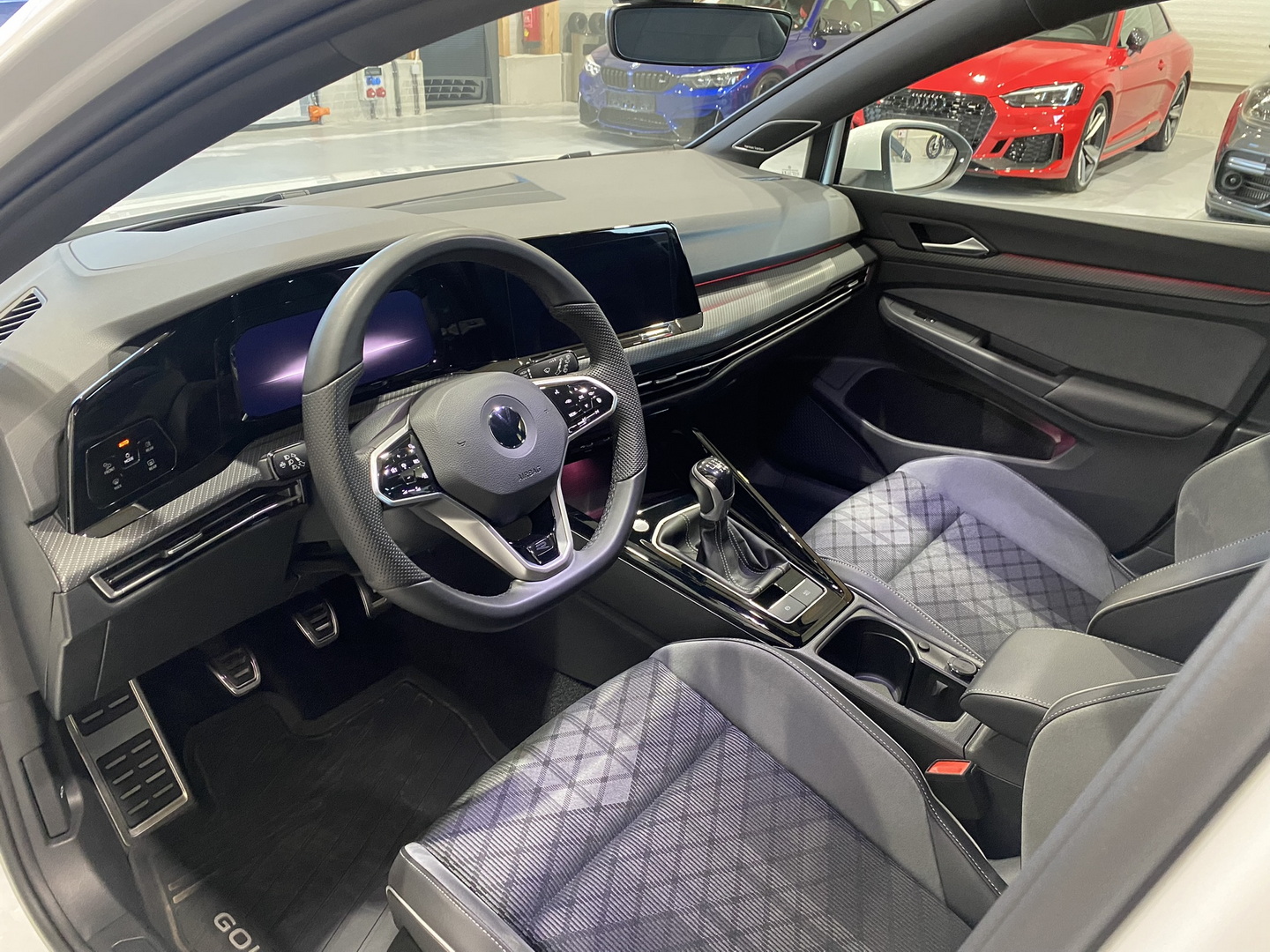 VW Golf 8 R-Line 1,5 TSI