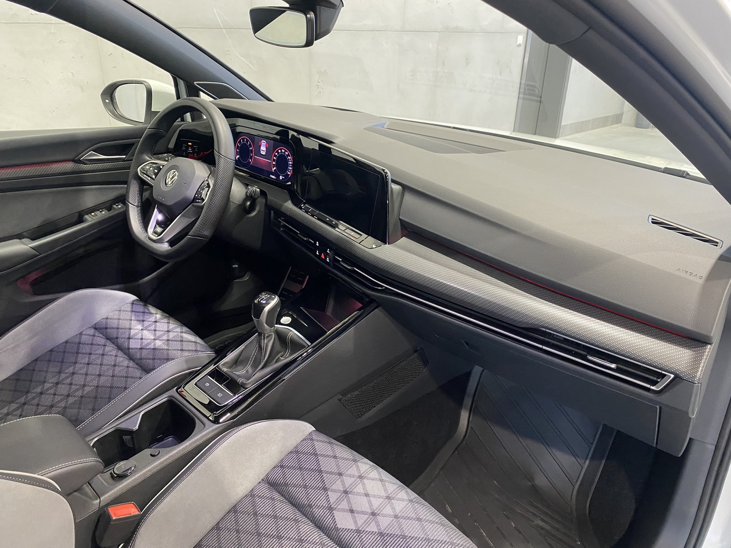 VW Golf 8 R-Line 1,5 TSI